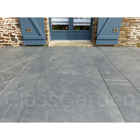 Terrasse von 20 M² in Platten von 80x80