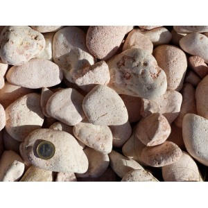 Pedra Rosa 40-60 - Pacote com 20 sacos - 400 kg